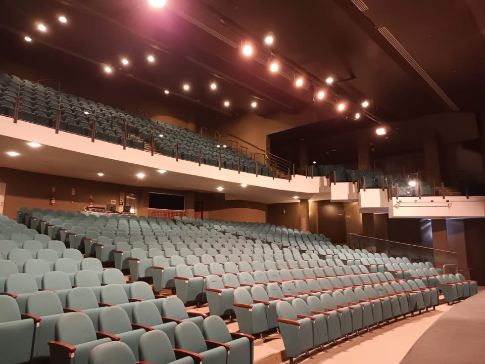 Teatro, cinema, música e literatura estão na agenda cultural em Santos