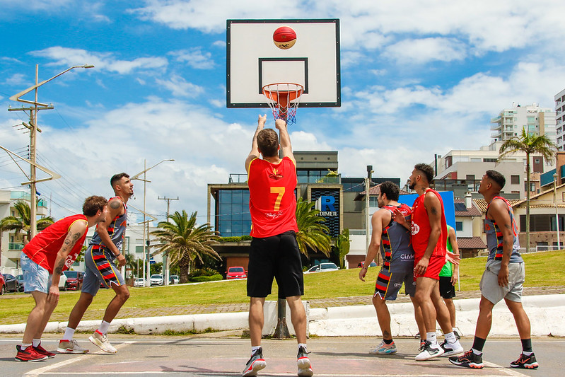 Smel promove Desafio de Arremesso de Três Pontos de Basquetebol -  Prefeitura de Caxias do Sul