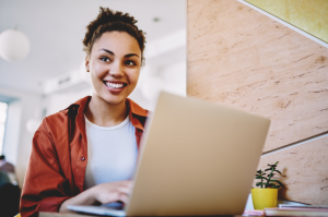 Sesc Farroupilha tem inscrições abertas para curso gratuito de conclusão do Ensino Médio com qualificação em Produção Cultural